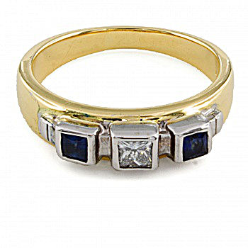18ct gold Sapphire/Diamond 3 stone Ring size N